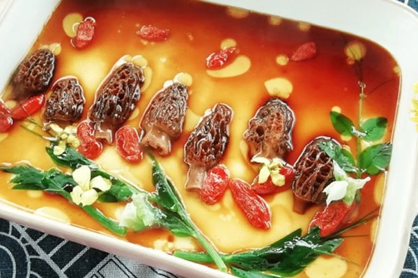 臉上有斑點(diǎn)的人可以吃羊肚菌嗎