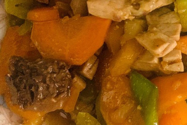 羊肚菌炒胡蘿卜的營(yíng)養(yǎng)價(jià)值與功效作用 羊肚菌炒胡蘿卜的營(yíng)養(yǎng)價(jià)值與功效作用