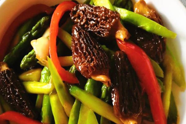 萵苣炒羊肚菌的營(yíng)養(yǎng)價(jià)值與功效作用 萵苣炒羊肚菌的營(yíng)養(yǎng)價(jià)值與功效作用