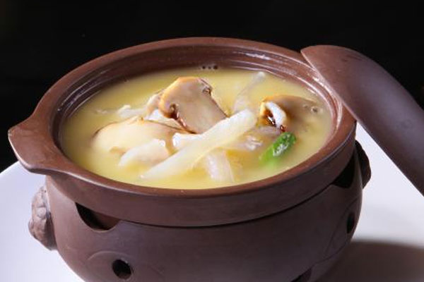 松茸鹿筋湯的功效作用與營(yíng)養(yǎng)價(jià)值 松茸鹿筋湯的功效作用與營(yíng)養(yǎng)價(jià)值