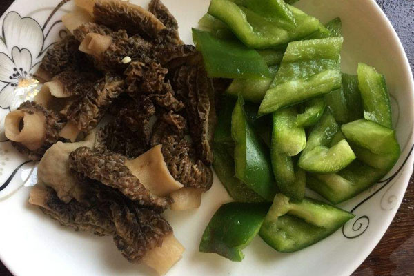 炒羊肚菌怎么做好吃 炒羊肚菌怎么做好吃