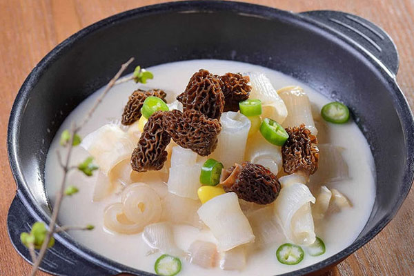 羊肚菌水鴨燉花膠怎么做 羊肚菌水鴨燉花膠怎么做