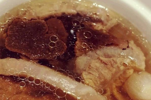 松露燉雞還可以加哪些食材 松露燉雞還可以加哪些食材
