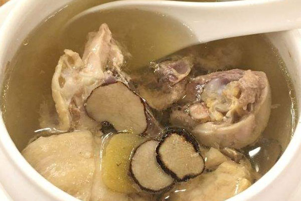 黑松露燉雞可以防病抗病嗎 黑松露燉雞可以防病抗病嗎