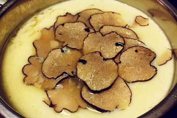 發(fā)育期應(yīng)該怎么吃松露 發(fā)育期應(yīng)該怎么吃松露