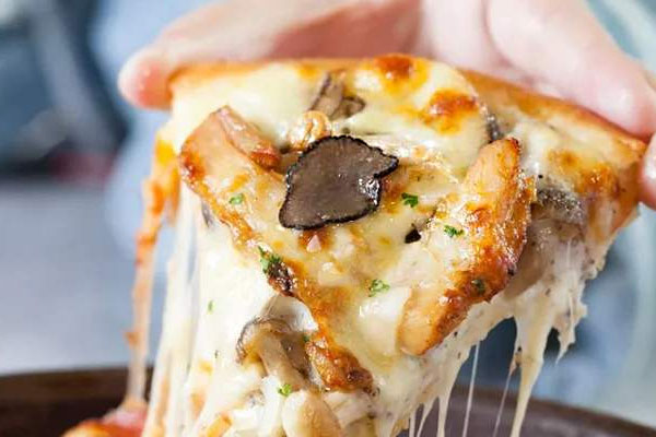 黑松露披薩卡路里高嗎 黑松露披薩卡路里高嗎