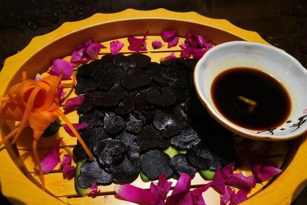 黑松露生吃會(huì)中毒嗎 黑松露生吃會(huì)中毒嗎