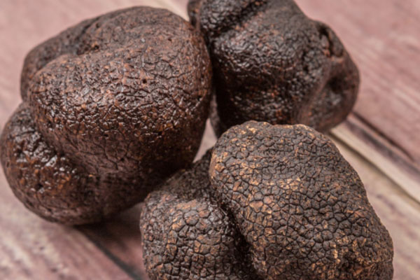 雙眼皮手術(shù)后可以吃黑松露嗎，怎么吃好