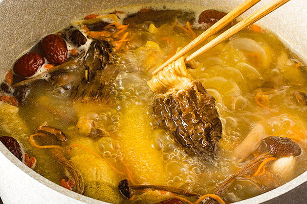 羊肚菌雞湯的營養(yǎng)價值 羊肚菌雞湯的營養(yǎng)價值