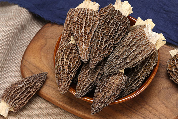 干羊肚菌看起來發(fā)黑是壞了嗎 干羊肚菌看起來發(fā)黑是壞了嗎