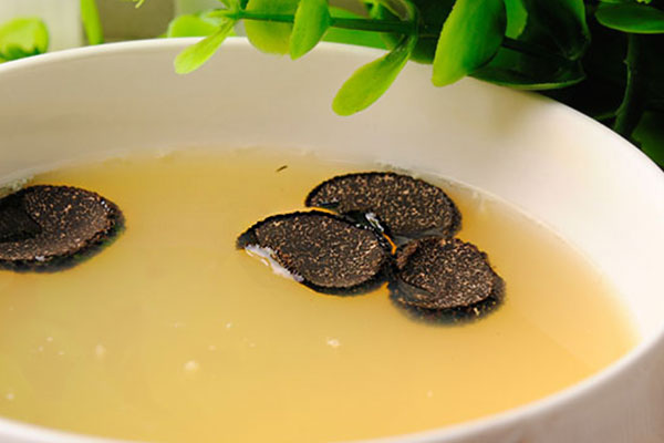 黑松露煲雞可以放哪些藥材 黑松露煲雞可以放哪些藥材