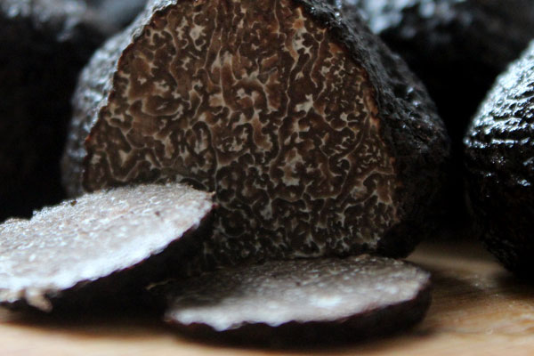 黑松露泡酒可以放5年喝嗎，黑松露泡酒需要放枸杞嗎