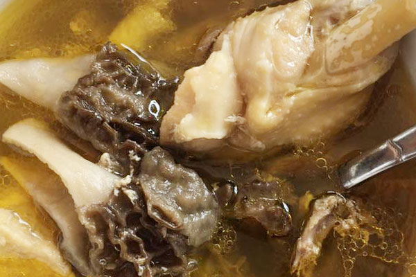 羊肚菌太子參燉湯方法 羊肚菌太子參燉湯方法