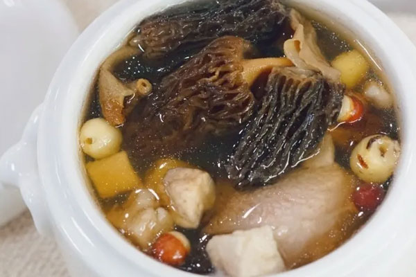 羊肚菌肉湯需要飛水嗎，羊肚菌煮湯可以中途開蓋嗎