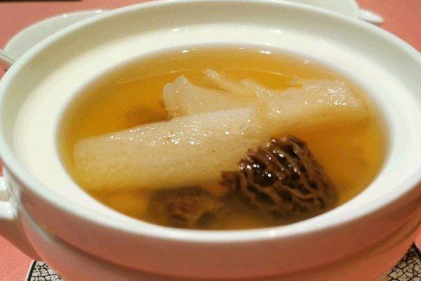 羊肚菌竹蓀燉雞湯的做法 羊肚菌竹蓀燉雞湯的做法