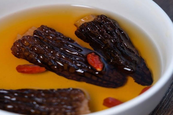 羊肚菌泡了兩天能吃嗎，羊肚菌沒熟吃了會怎樣