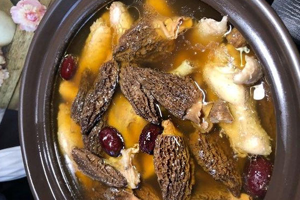 羊肚菌花旗參雞湯的功效作用 羊肚菌花旗參雞湯的功效作用