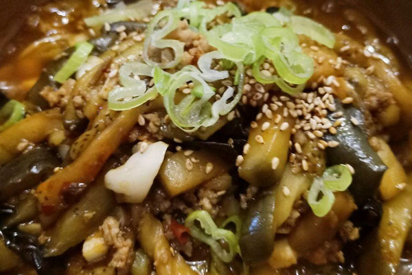 羊肚菌魚香茄子煲的功效作用 羊肚菌魚香茄子煲的功效作用