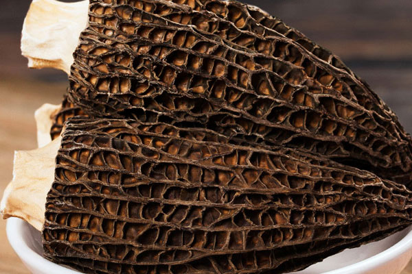 如何挑選干品羊肚菌，人工養(yǎng)殖羊肚菌的品質(zhì)