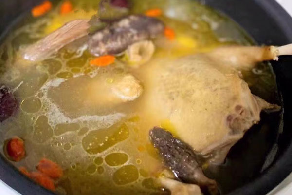 孩子吃羊肚菌湯的功效作用 孩子吃羊肚菌湯的功效作用