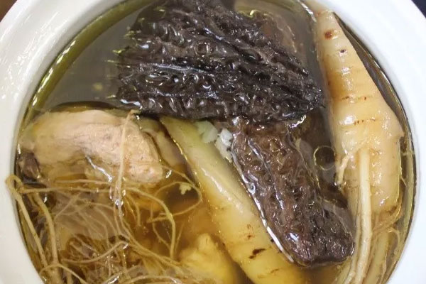 羊肚菌和什么食材一起煮湯好 羊肚菌和什么食材一起煮湯好