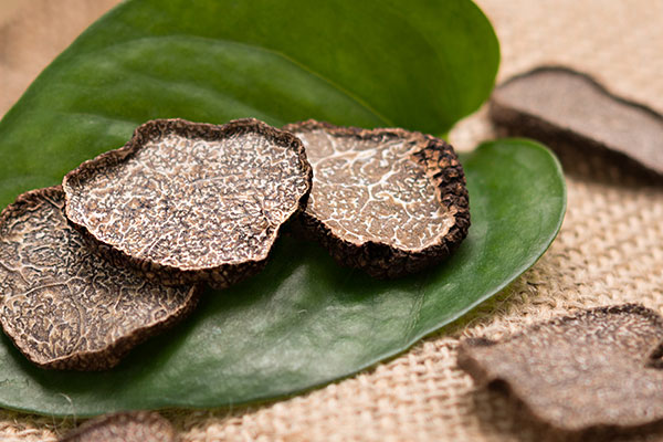 松露磨成粉一天吃多少，內(nèi)分泌失調(diào)可以吃松露嗎