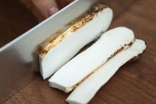 松茸白蘿卜排骨湯的營(yíng)養(yǎng)價(jià)值和功效作用 松茸白蘿卜排骨湯的營(yíng)養(yǎng)價(jià)值和功效作用