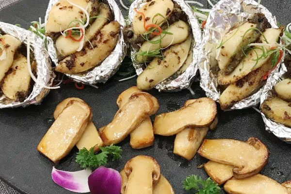 新鮮松茸的經(jīng)典吃法 新鮮松茸的經(jīng)典吃法