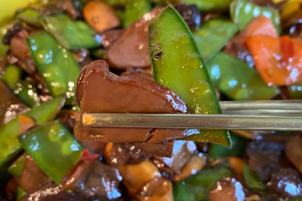 牛肝菌炒荷蘭豆的做法竅門 牛肝菌炒荷蘭豆的做法竅門