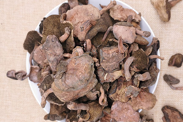 干貨紅乳牛肝菌的清洗方法