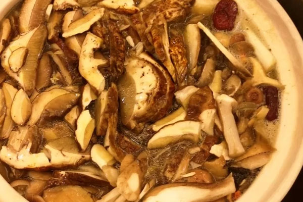 牛肝菌瘦肉湯要煲多久，會導致上火嗎