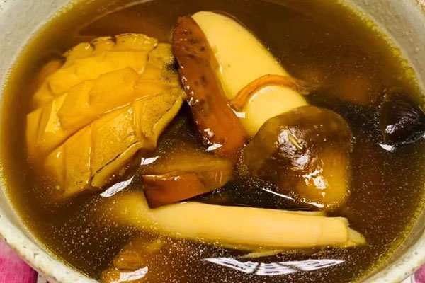 牛肝菌鮑魚土雞湯怎么做好喝，有哪些竅門
