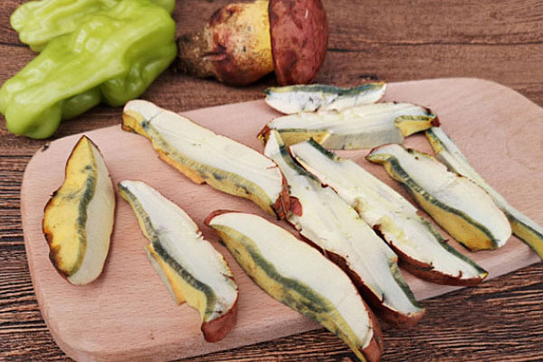 紅蔥牛肝菌變色可以吃嗎 紅蔥牛肝菌變色可以吃嗎