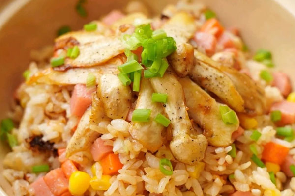 松茸雞胸肉燜飯?jiān)趺醋龊贸? src=