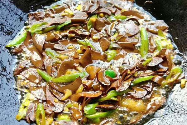 牛肝菌炒熟后冷了能吃嗎