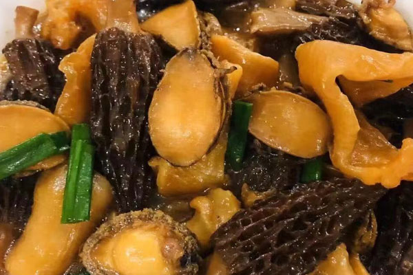 魚膠鮑魚燜羊肚菌的做法，有哪些功效作用