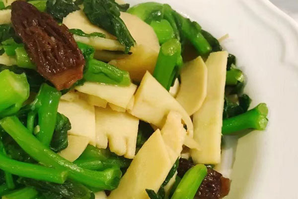 羊肚菌冬筍炒菜苔的做法，有哪些營養(yǎng)價值