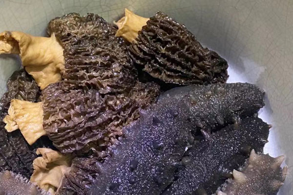 羊肚菌海參燉雞湯的功效作用 羊肚菌海參燉雞湯的功效作用