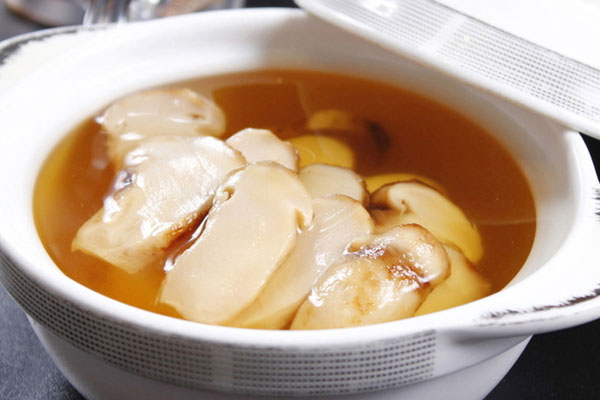 懷孕初期可以喝松茸湯嗎，孕婦能吃的松茸湯做法