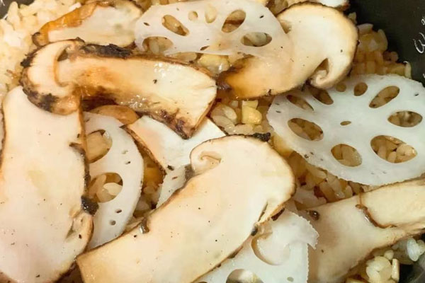 松茸蓮藕燜飯的做法，有哪些功效作用