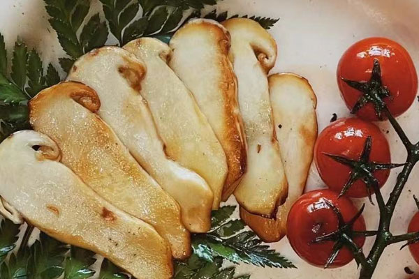 新鮮松茸的絕佳吃法 新鮮松茸的絕佳吃法