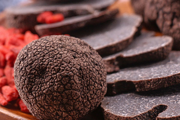黑松露好吃嗎，松露味道好惡心
