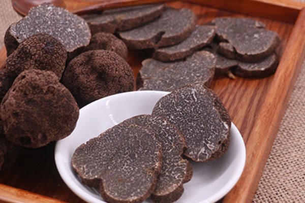 云南黑松露味道，松露是甜的嗎