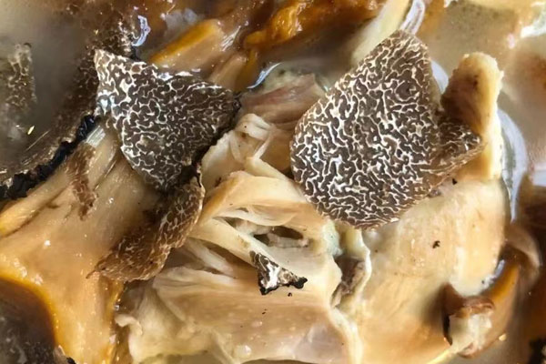 黑松露雞油菌雞湯的做法，有哪些禁忌人群