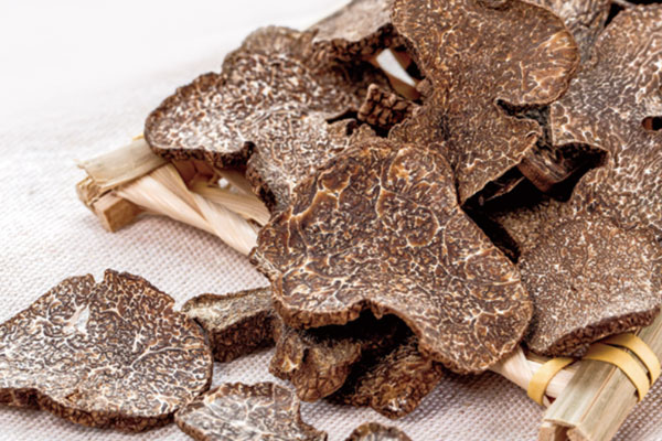 黑松露雞油菌雞湯的功效作用 黑松露雞油菌雞湯的功效作用