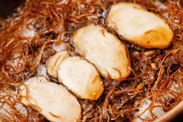 咳嗽有痰可以吃松茸嗎，扁桃體發(fā)炎可以吃松茸嗎