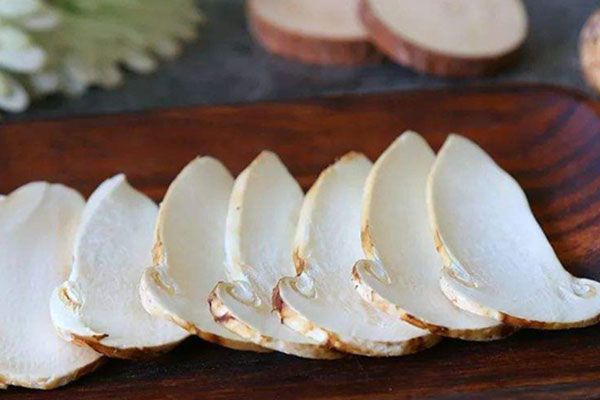產(chǎn)后哺乳期能吃松茸嗎