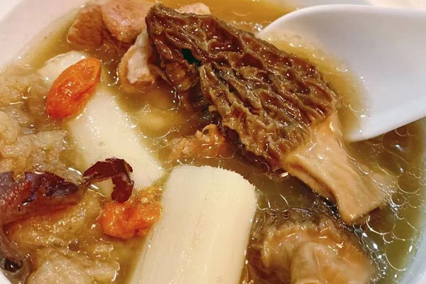 羊肚菌山藥豬骨湯的做法，有哪些功效作用