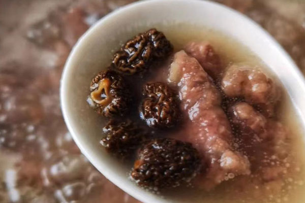 羊肚菌牛肉滑湯的做法技巧 羊肚菌牛肉滑湯的做法技巧
