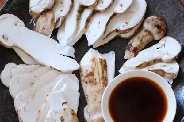 松茸的經(jīng)典家常做法 松茸的經(jīng)典家常做法